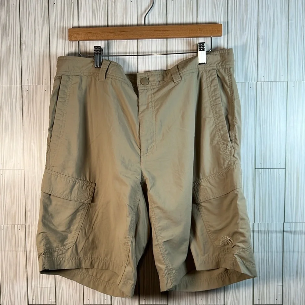 The North Face Men’s Horizon Nylon Cargo Utility Hiking Shorts Beige Size 34